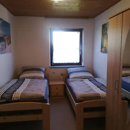 Wohnung-haus Fuer Arbeiter Und Monteure Bis 11 Personen Amberg Holiday home *